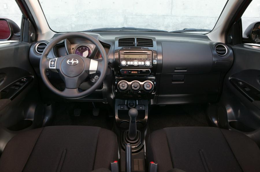  Scion xD 2007 года  (фото 26 из 113)